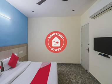 OYO 84923 Hotel Crown Inn