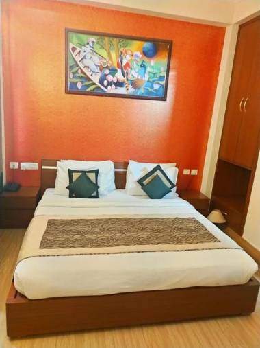 Hotel Amisa Golf Course Road MG Road