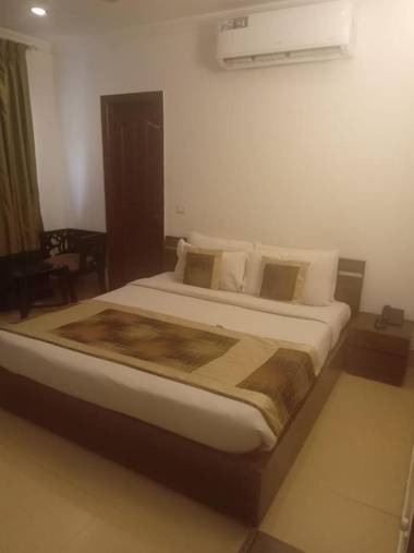 Hotel Amisa Golf Course Road MG Road