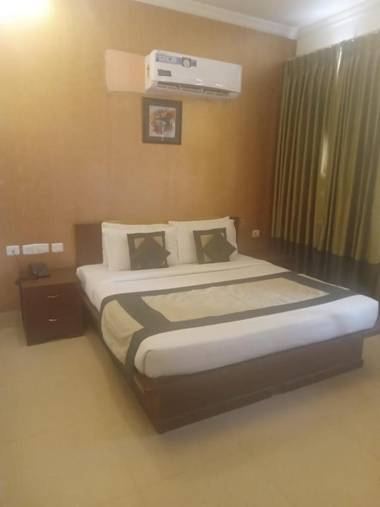 Hotel Amisa Golf Course Road MG Road