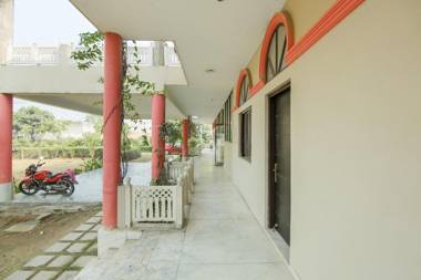 OYO 82267 Maharaja Farms