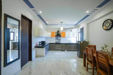 Lime Tree 2 Bhk serviced Apartment Near Fortis Gurgaon