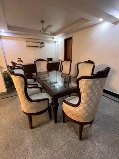 Very big hall for parties with bedroom