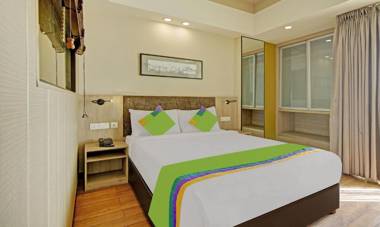 Treebo Trend Hotel Avr