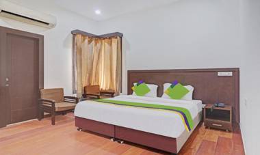 Treebo Trend Hotel Happy Feet