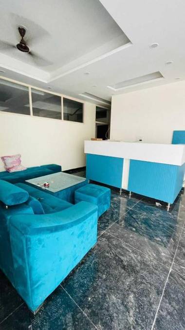 POP 92377 Rsk Crown Plaza