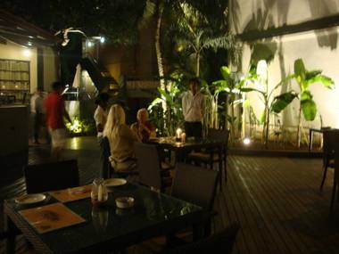 Whispering Palms Beach Resort