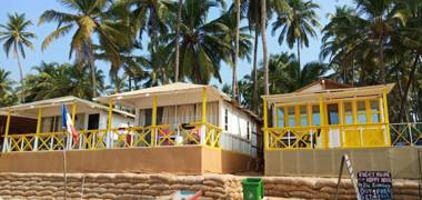 Cuba Premium Huts