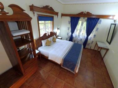 Palm Grove Cottages - Leisure Resort