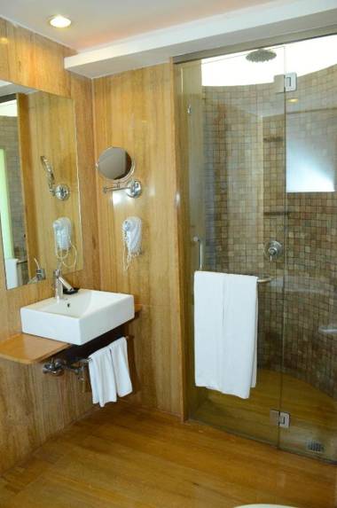 O Hotel Goa Candolim Beach