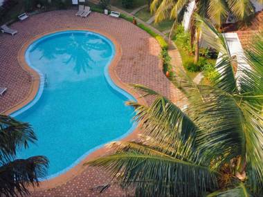 Luxury 2BR Villa with Swimming Pool Garden & Wifi
