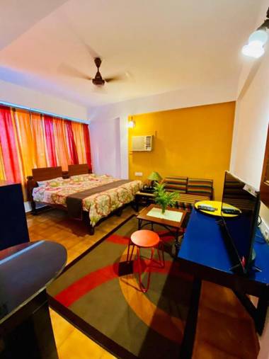 QNQ Candolim Retreat