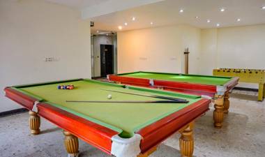 Resort The Karishma Grand