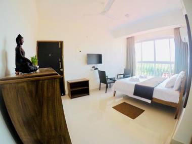 Octopus Luxury Apartment for (2-3pax)