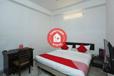OYO Flagship 14059 Raghav Hotel