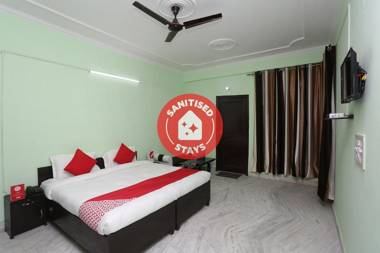 OYO 18669 Shree Palce