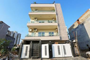 OYO Townhouse 381 Dilshad Garden