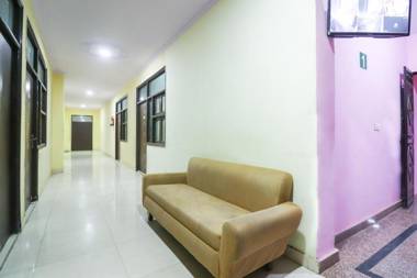 OYO 41586 Hotel Sunrise Inn