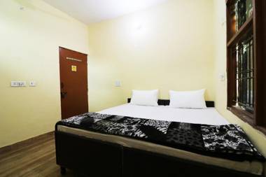 SPOT ON 46861 Tushir House