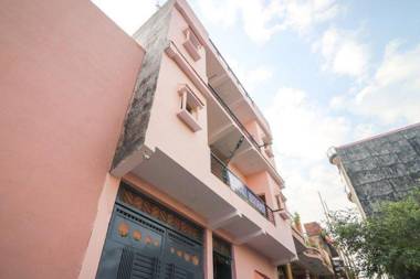 SPOT ON 61571 Bluesky Residency