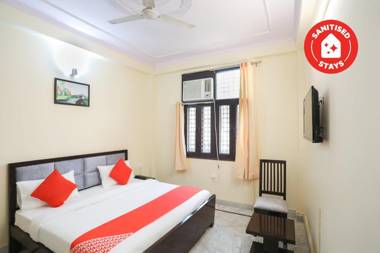 OYO 63279 Golden Suites