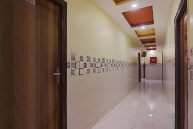 OYO Flagship 69446 Shri Drona Hotel