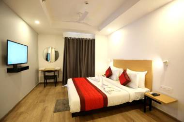Hotel Gray Saffron - Near Rohini Sector 18 19 metro station