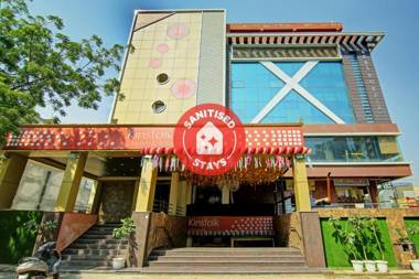 Townhouse 83731 Hotel Bliss