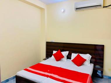 OYO 88548 Hotel Red Heart