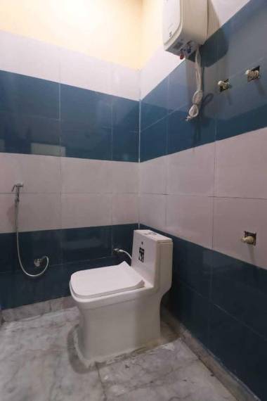 OYO 90962 Sunder Hotel