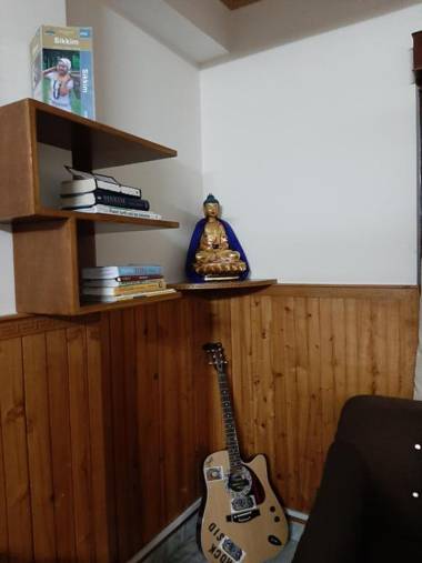 Mayel-Lyang Residency