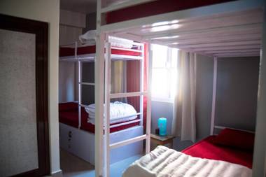 Tag Along Backpackers