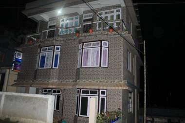 Vamoose Olive Homestay Aritar