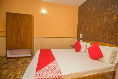 OYO Flagship 61188 Rd Home Stay