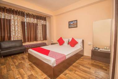 Collection O 62976 Hotel Jade