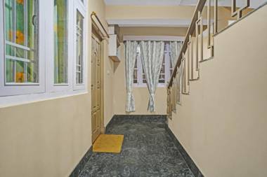 Capital O 88674 Hotel Queen's Heart