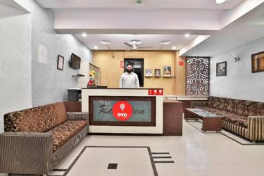 OYO Flagship 2389 Hotel The Grand Pritam
