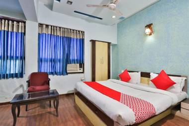 OYO 27689 Hotel Haveli Inn