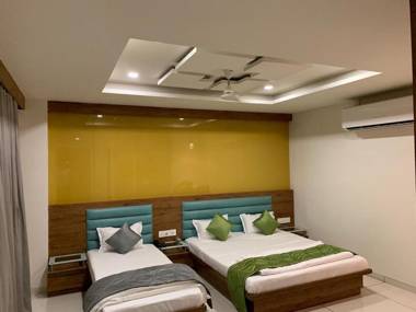 HOTEL SATKAR CHHATRAL