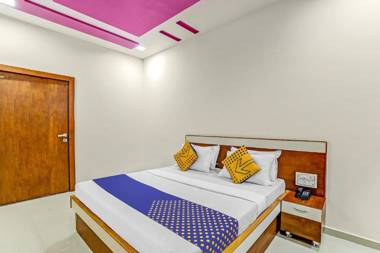 SPOT ON 81454 Hotel Silver