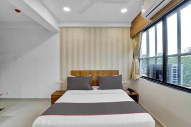 Collection O 82855 Hotel Royal Mansion