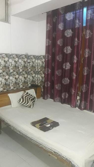 Rajdhani guest house