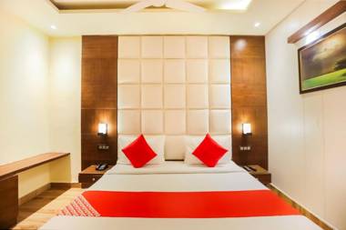 OYO 18256 Punjabi Nature Residency