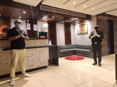 OYO 18256 Punjabi Nature Residency