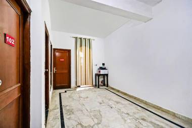 OYO 37801 Hotel Welcome