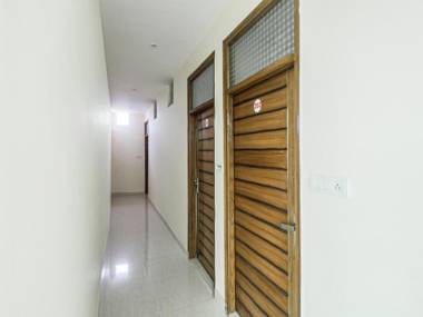 Collection O 82936 Hotel The Park