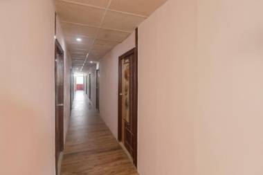 OYO 85010 The Aryavrat Inn