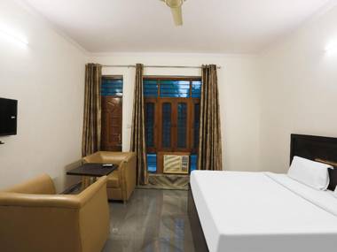 OYO 85830 Ann's Cottage