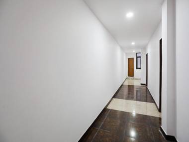 OYO 87017 Hotel The Mars