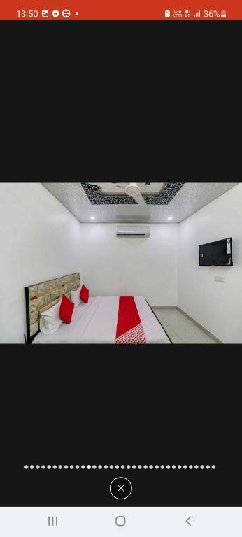 OYO 91120 Hotel Town Palace